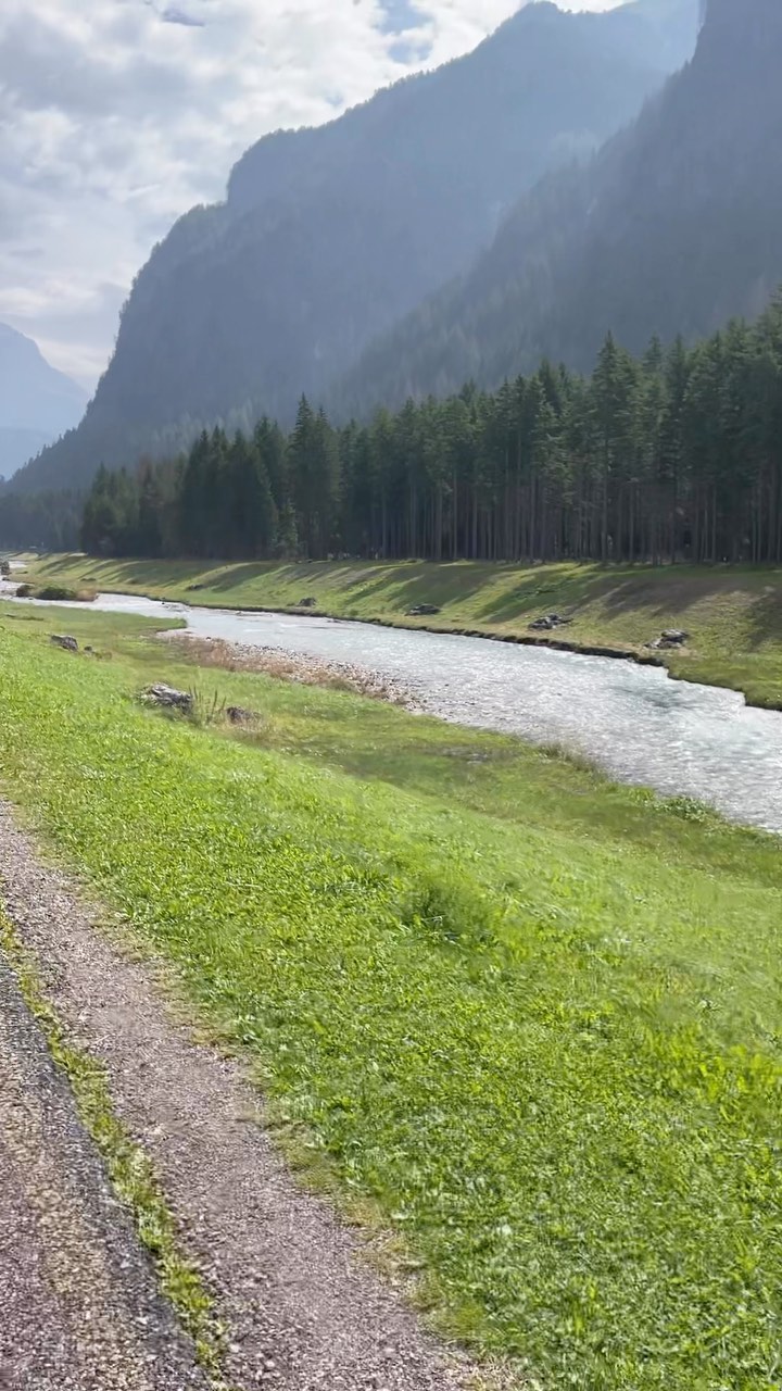 #mountains #mtb #stramtb #nature #clouds  #mtblife #mtblove #landscape_lovers #earthpix #landscapelovers #ourplanetdaily #welivetoexplore #fantastic_earth #svizzera #italy #schweiz #fassa #inspiration #passion #motivation #experience #explore #landscapephotography #valdifassa